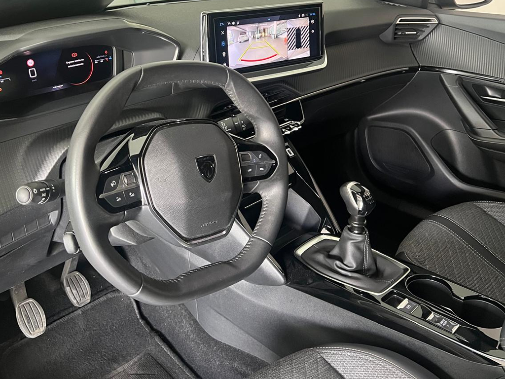PEUGEOT 2008 1.2 Allure
