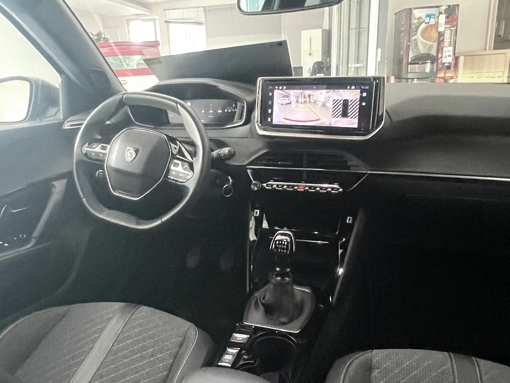 PEUGEOT 2008 1.2 Allure