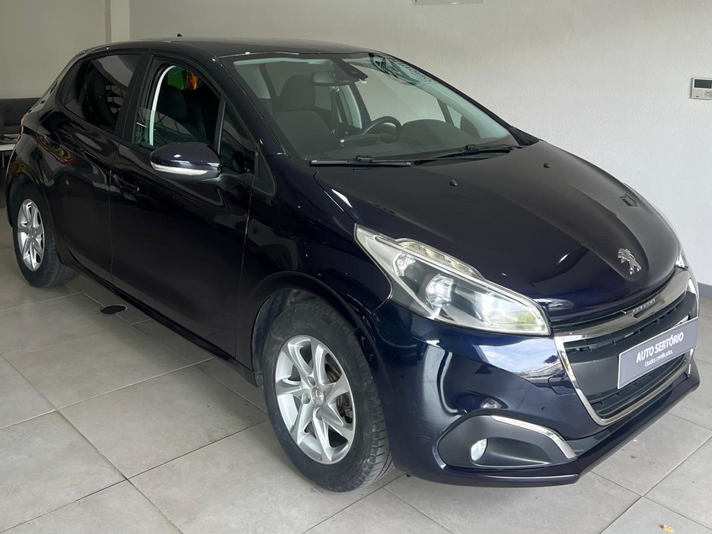 PEUGEOT 208 1.2 Active