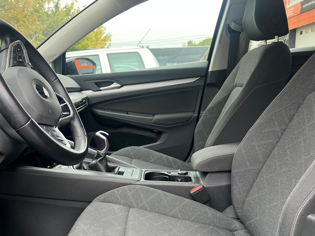 VOLKSWAGEN Golf 1.0 TSI LIFE